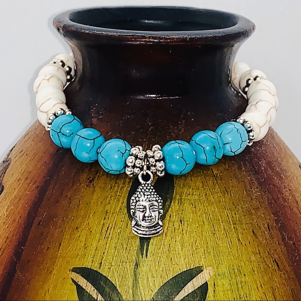 Turquoise and white turquoise beaded bracelet